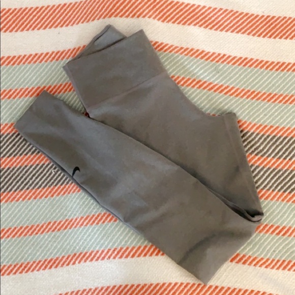 Nike Pants - Nike Dri-Fit leggings NWOT